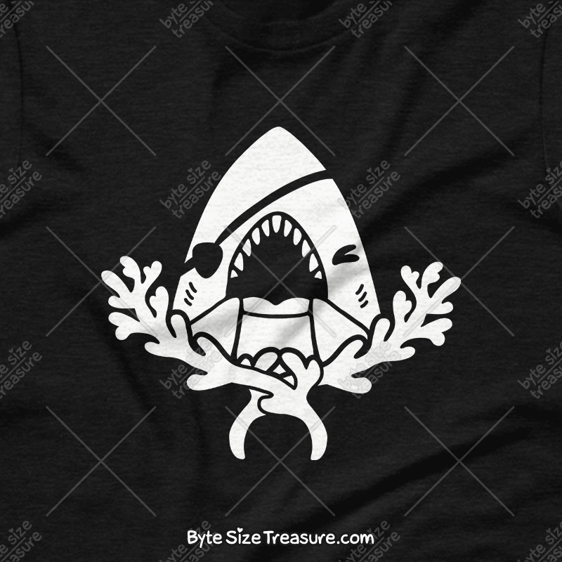 Shark Jolly Roger \\ Short-Sleeve Adult Unisex T-Shirt