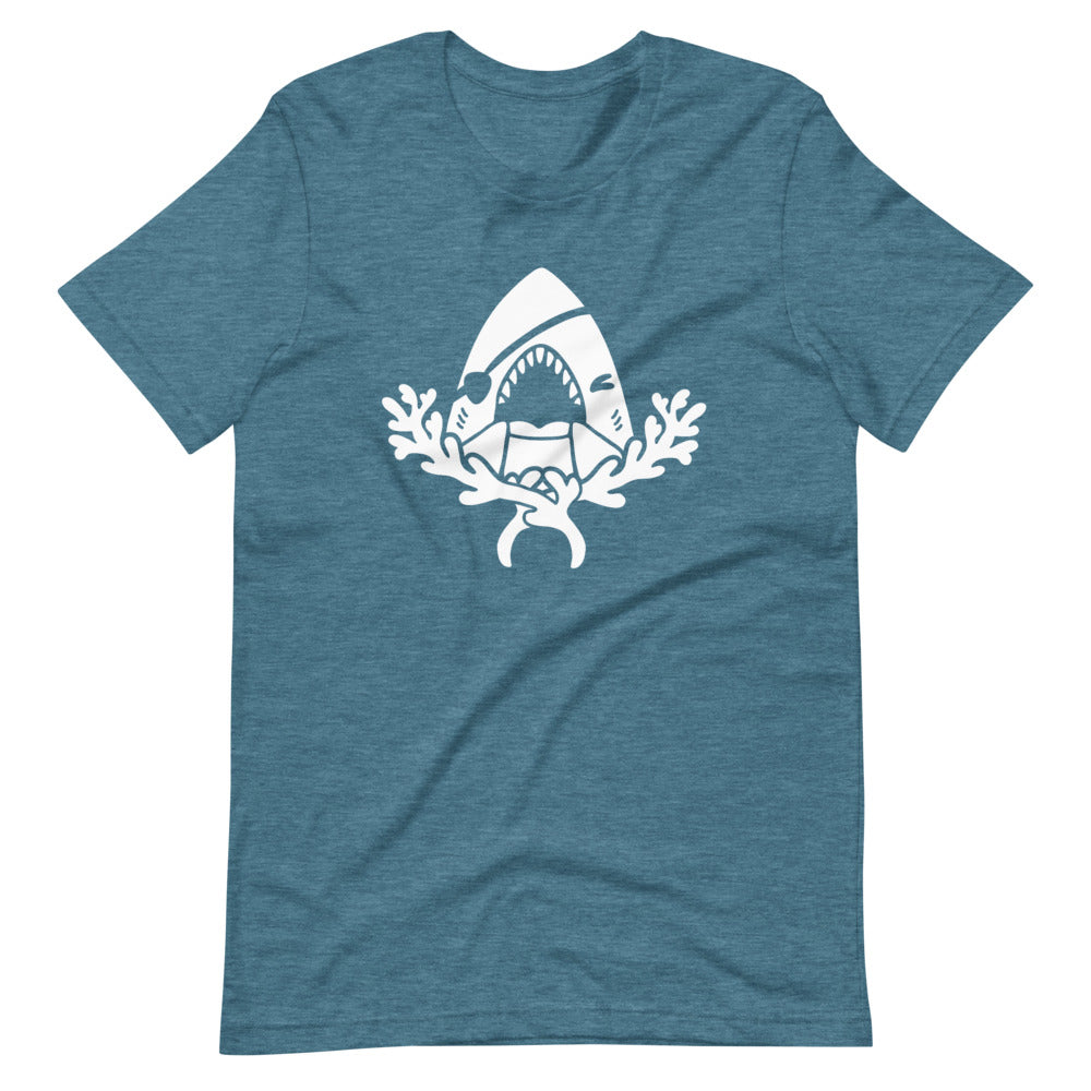 Shark Jolly Roger \\ Short-Sleeve Adult Unisex T-Shirt